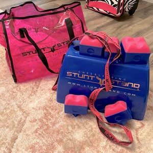 Cheerleading Stunt Stand